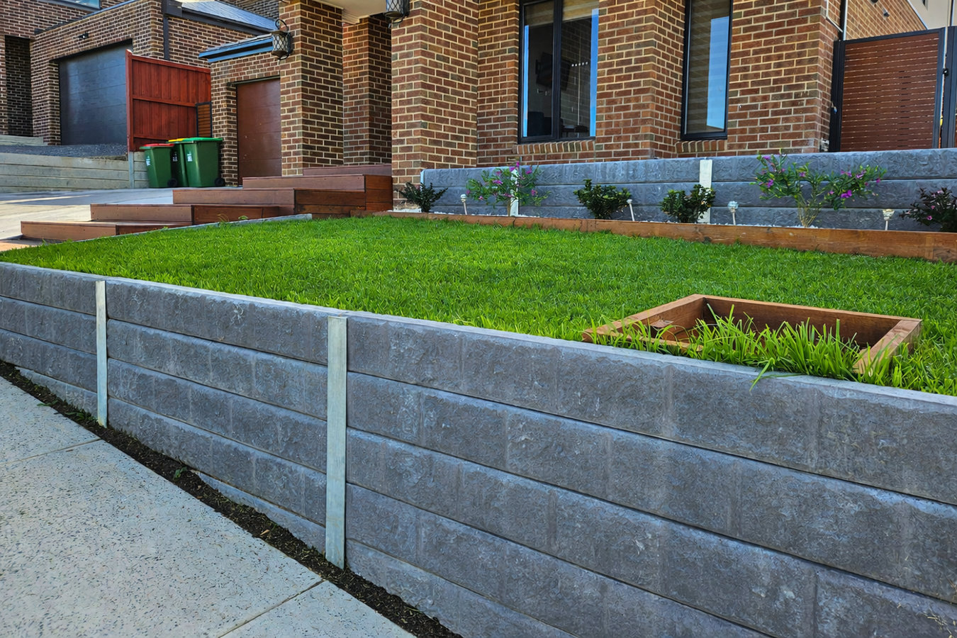 Concrete retaining walls